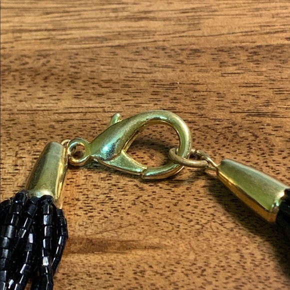 Black Seed Bead Necklace - Picture 4 of 4